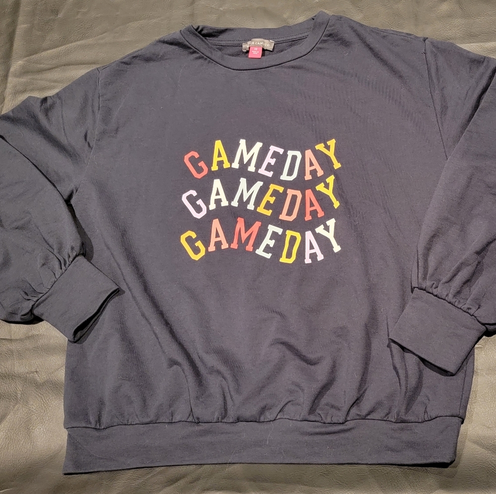 Gameday graphic long sleeve shirt size xs